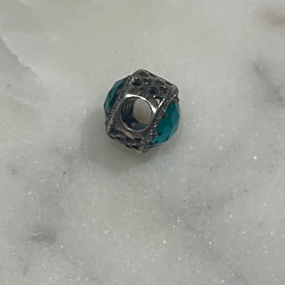 Green Pandora Charm - Picture 2 of 4